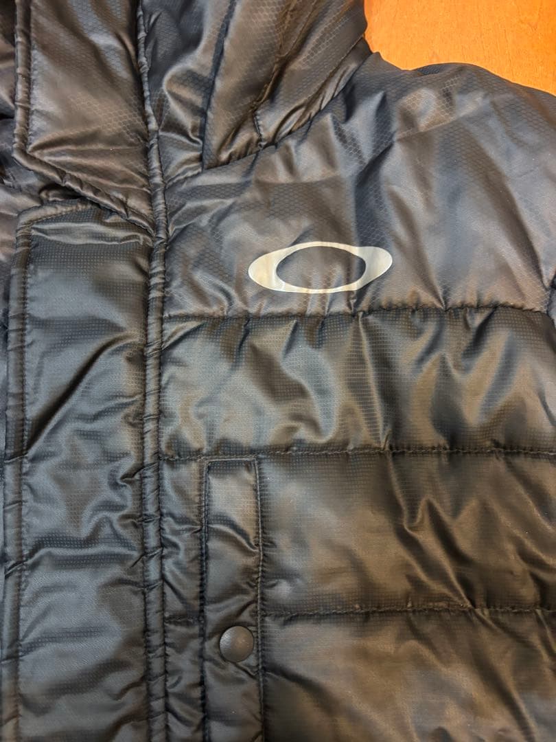 美品　oakleyオークリー　ロング　ベンチコート　防寒　黒/迷彩　人気