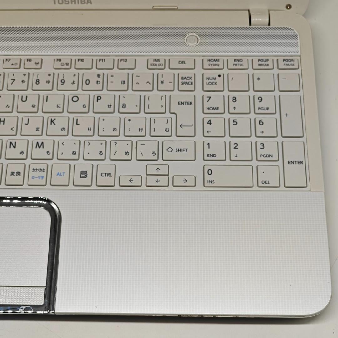 【東芝】T552 高速i7 SSD256GB 8GB ホワイト ノートPC