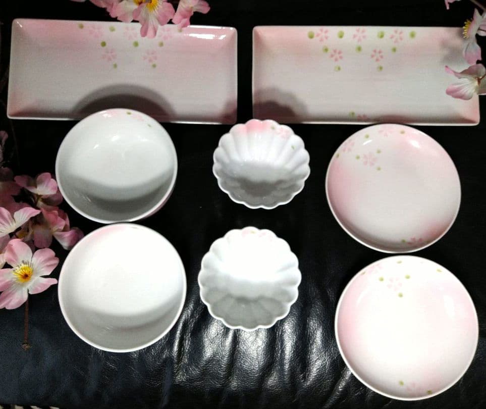 ♥ホームパーティーに豪華セット♥有田焼・一峰・三峰窯の桜絵柄⬛4種2組8皿