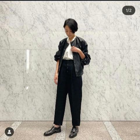 金子綾×TOMORROWLAND ウェットフェイクレザー パフスリーブブルゾン