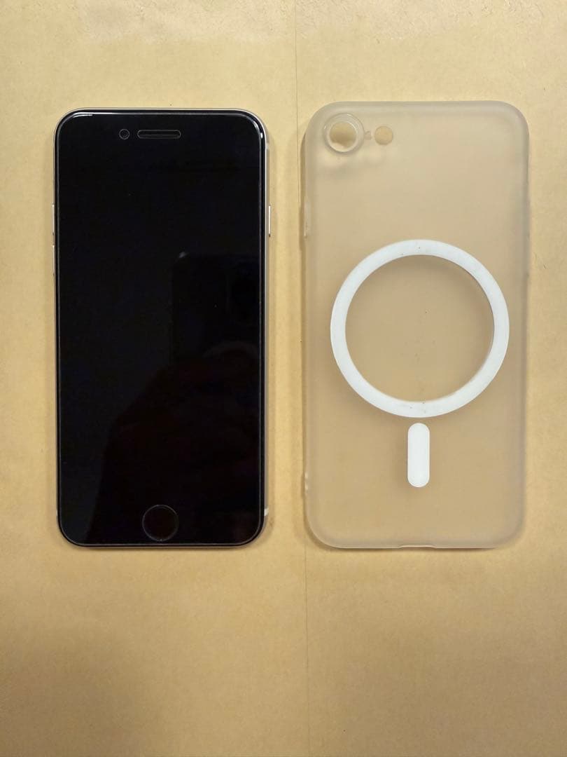 極美品 iPhone se3 ホワイト128GBバッテリー100% SIMフリー