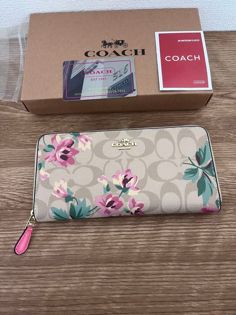 新品⭐︎COACH 財布 花柄 フラワー　長財布　ピンク