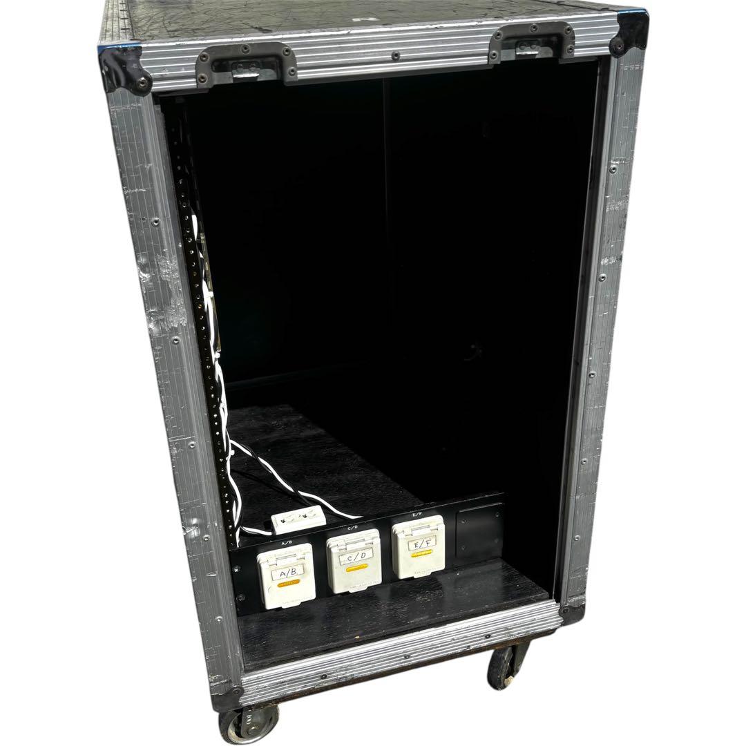 PULSE 18U ラックケース ③