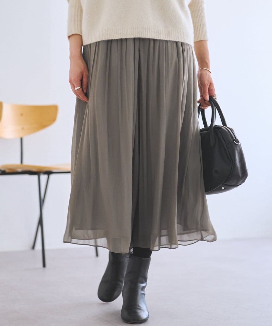 【新品タグ付】ビアズリー シワシフォンギャザーパンツ カーキ