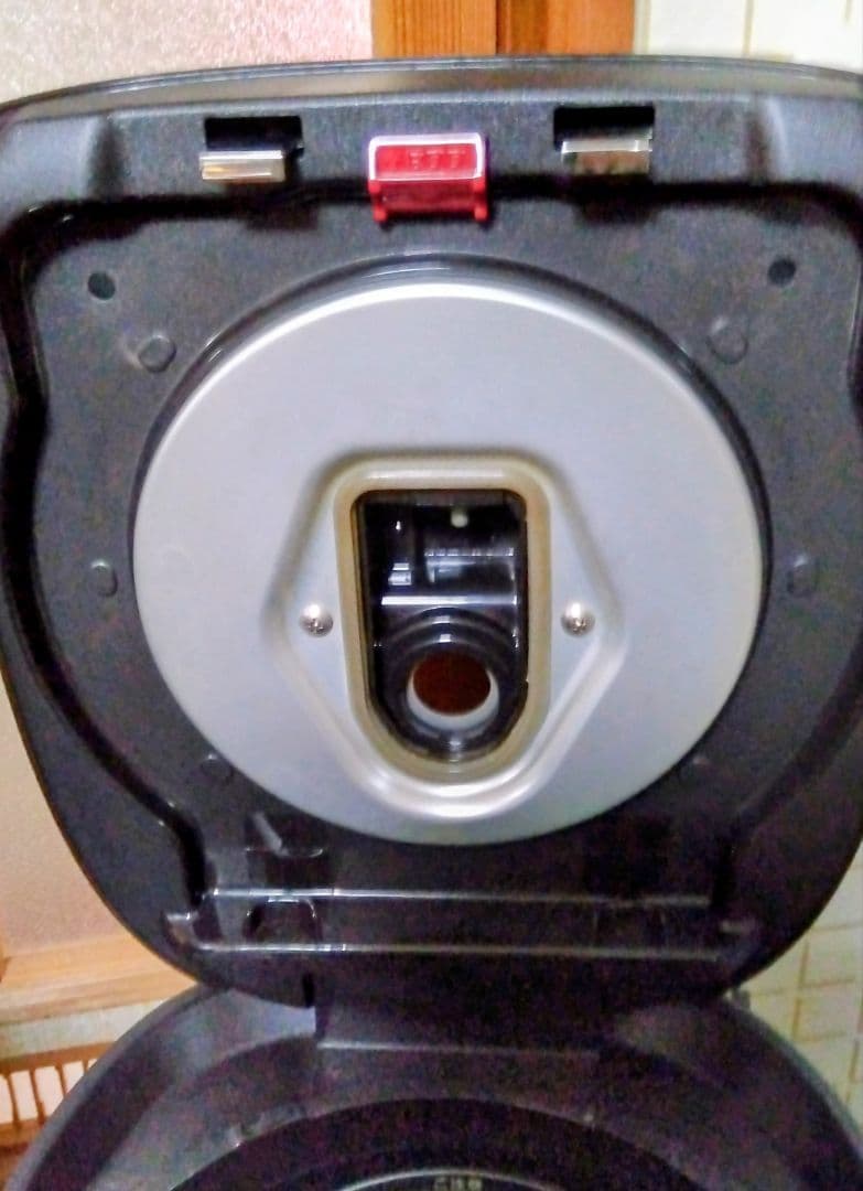 TIGER IH炊飯ジャー デジタル表示 型式 JPK-B型 5.5合炊き