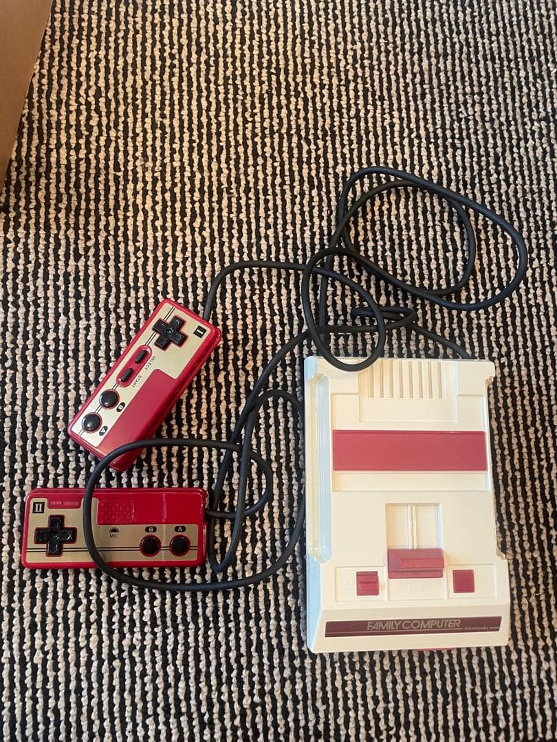 ニンテンドークラシックミニ ファミリーコンピュータ