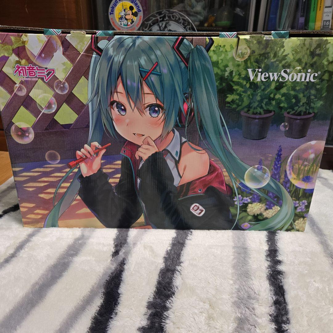 ￡初音ミク　HATSUNE MIKUノートパソコン ＆ ディスプレイセット￡