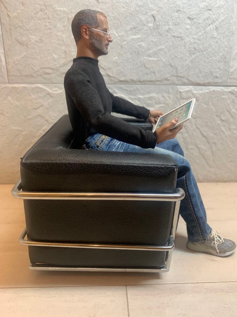 【21時まで当日発送】スティーブ・ジョブズ　リアルフィギュア