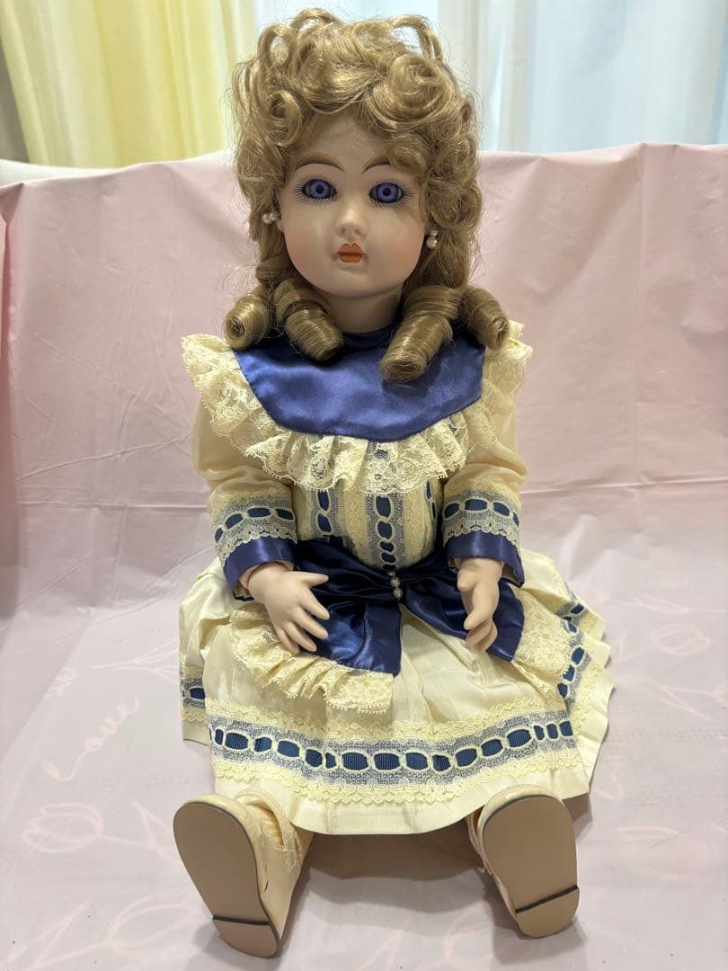 ビスクドール　スタイナー　アンティークドール　ヴァイオレットアイ　 青白ドレス