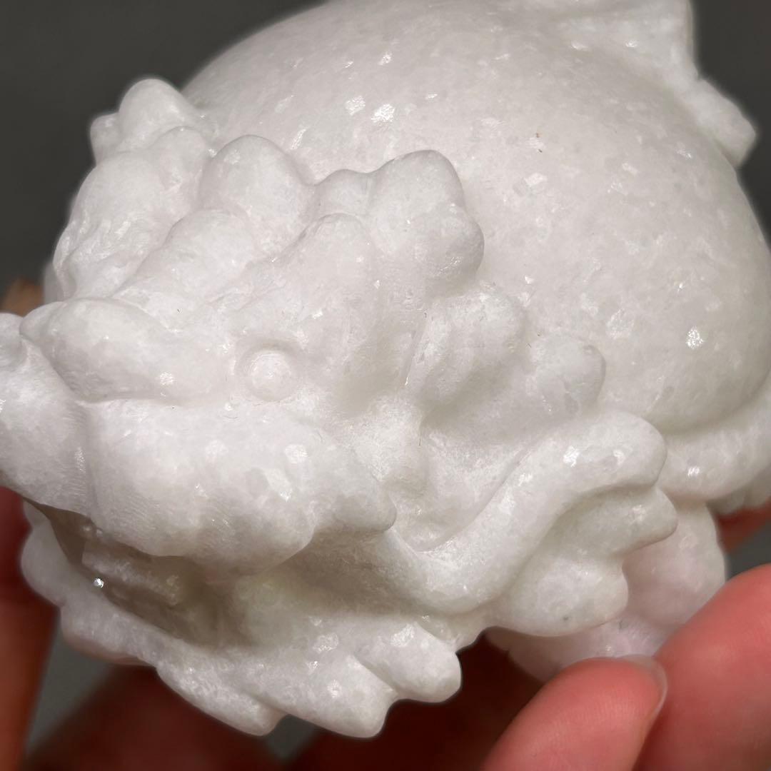アラバスター　漢白玉　ロングイ　龍亀　置物　美しい　キラキラ　451g