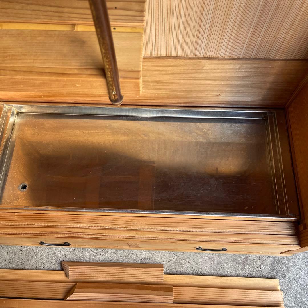 置水屋　茶道具　茶箪笥　茶棚　網代引戸