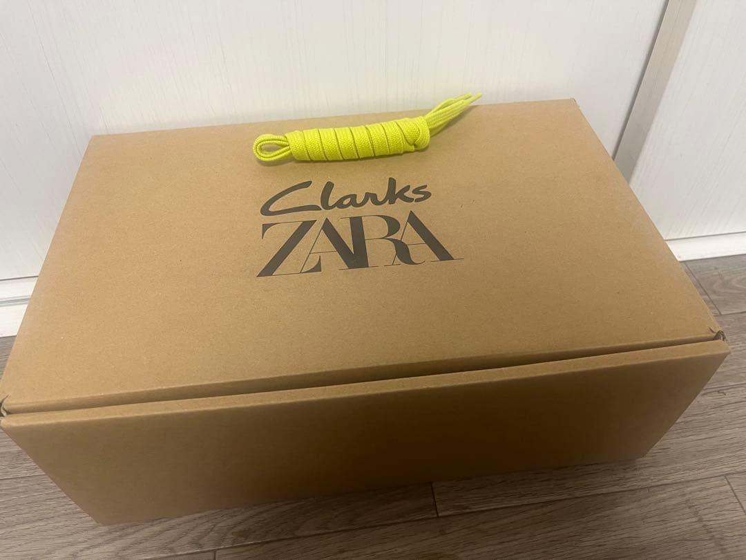 CLARKS × ZARA レザーミュール