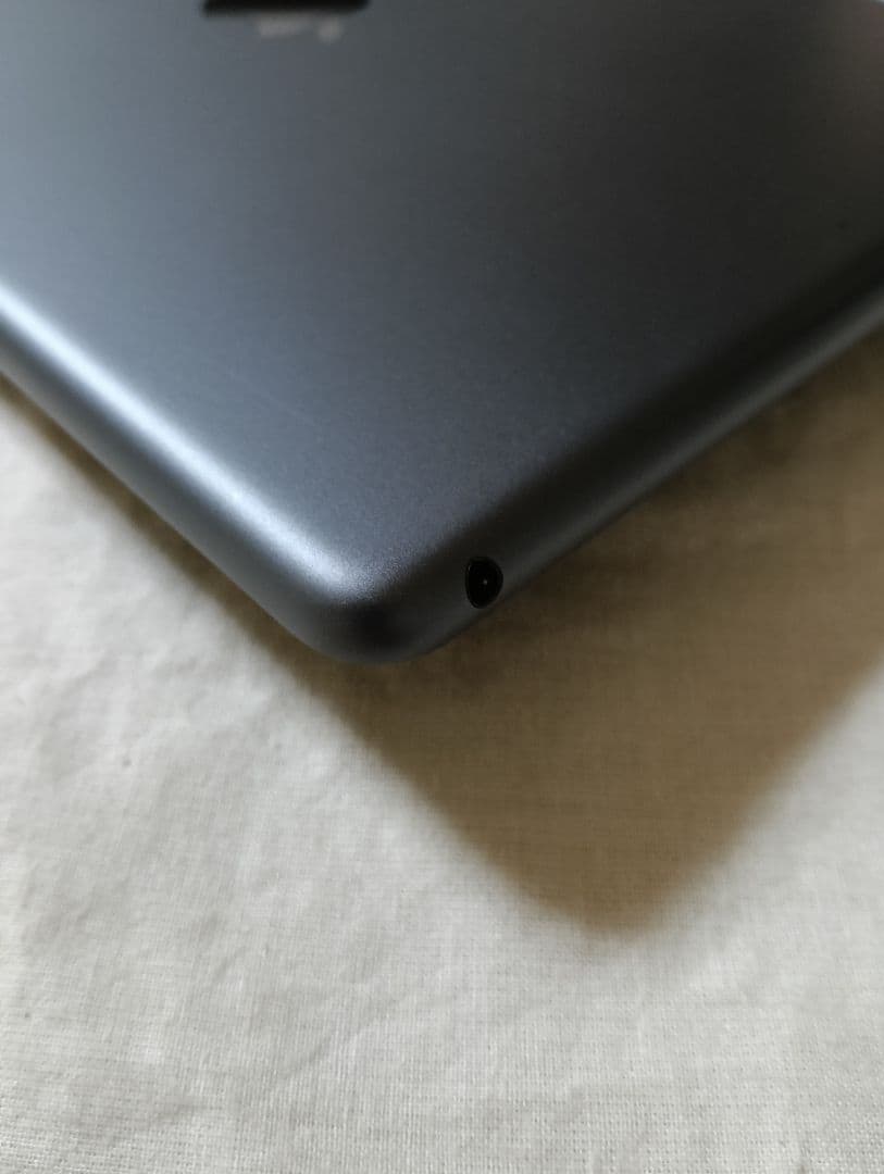 美品 iPad 第7世代 バッテリー99.7%