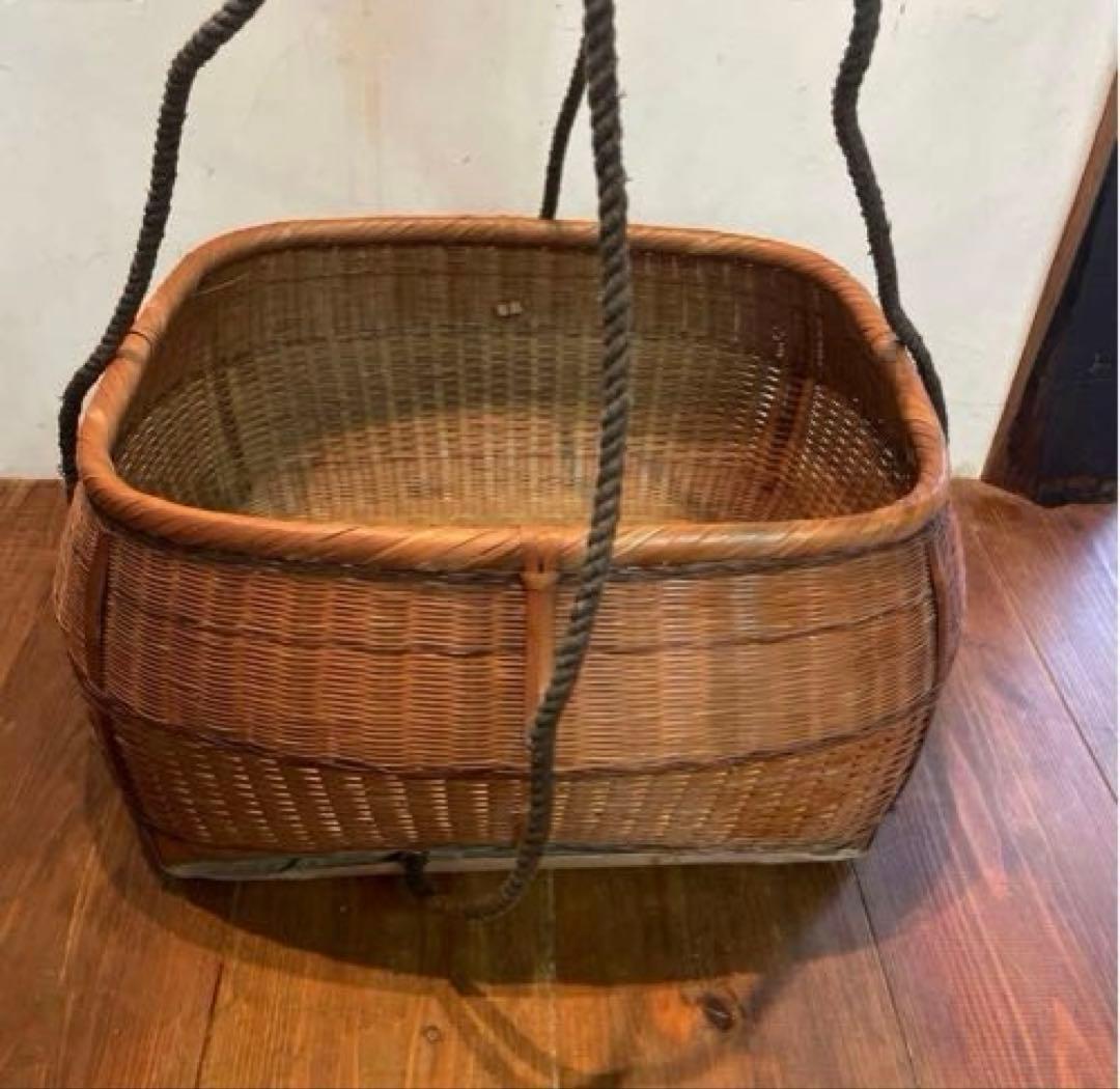 美品　レトロ　竹籠　バスケット　編み籠　収納　かご　紐付き　大きいサイズ