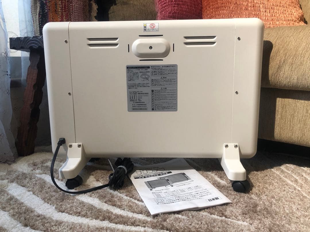 サンラメラ 遠赤外線セラミックパネルヒーター 600型　2022年製