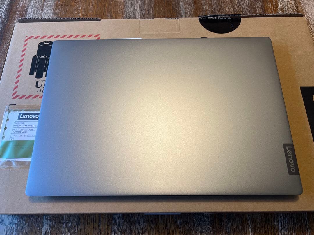 Lenovo IdeaPad 14 シルバー 本体 ACアダプター付き