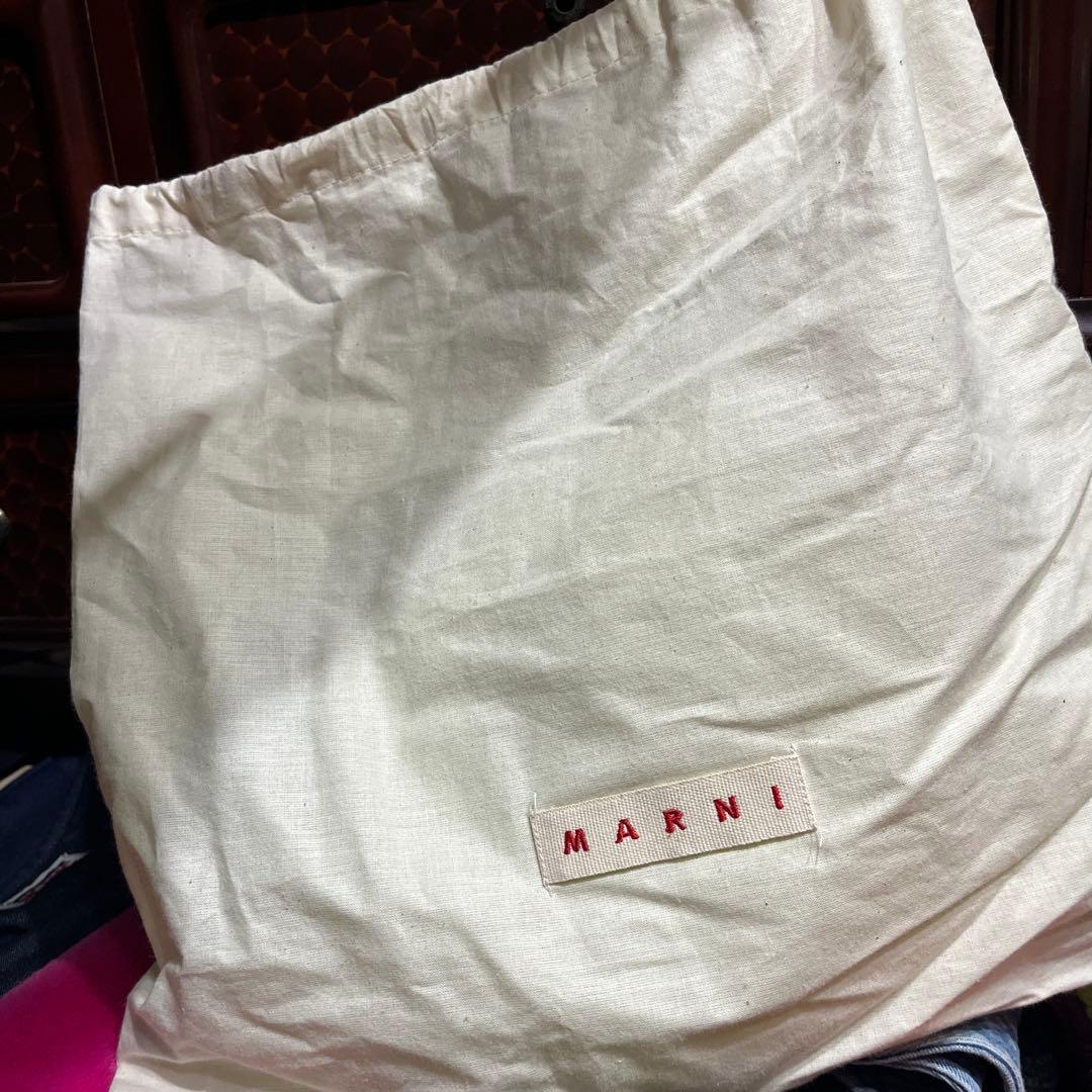 冬物大セール‼️Marni ネオンイエロー バケットハット ボア