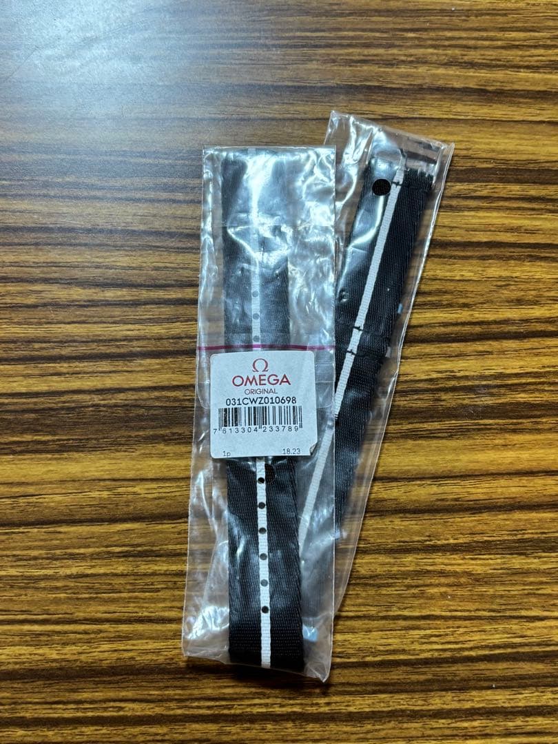 OMEGA NATOストラップ ブラック＆ホワイト 19mm-20mm