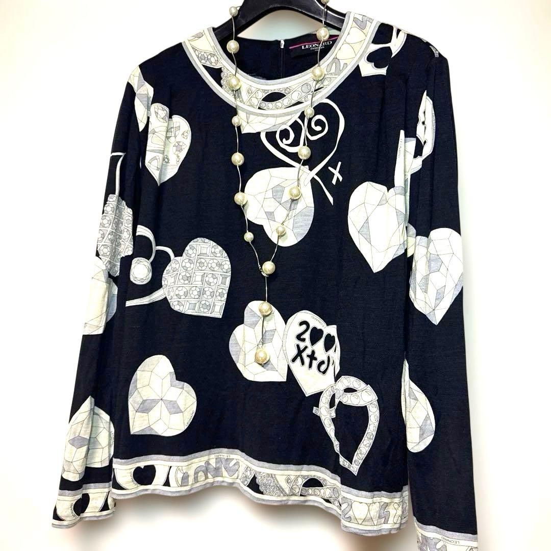 レオナール　シルクウール　トップス カットソー トトリムハート柄　黒地白グレーL