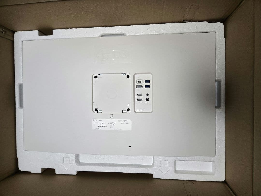 LG 27UP850N-W 27インチモニター