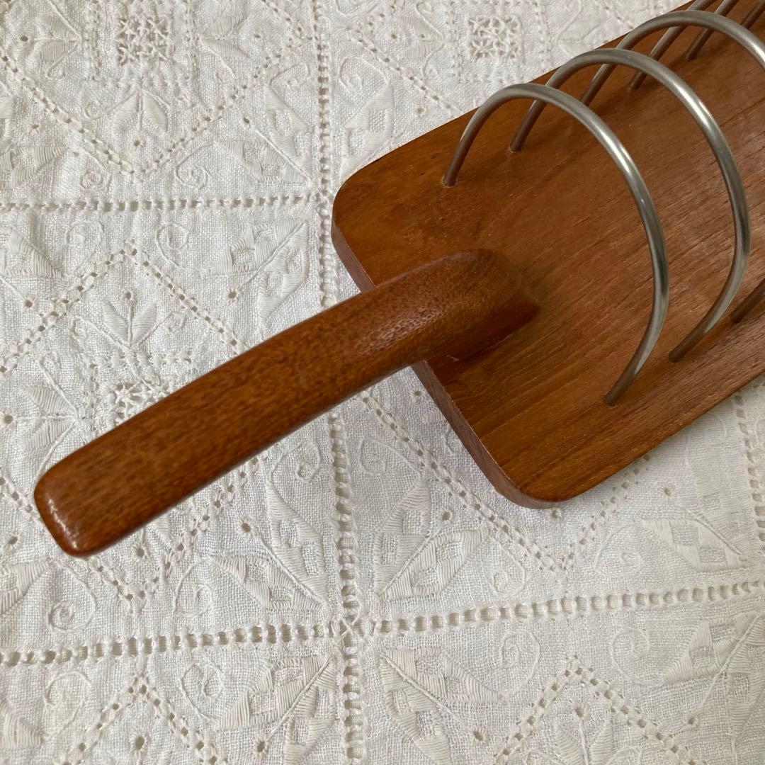 北欧ヴィンテージ　チークのトーストスタンド　ブックスタンドとしても♪