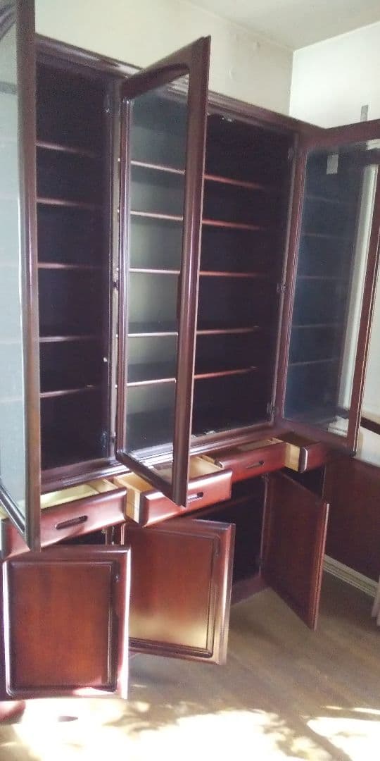 木製食器棚 アンティーク 4面 収納豊富