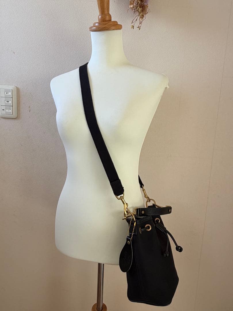 Brady ブラック バケットバッグ