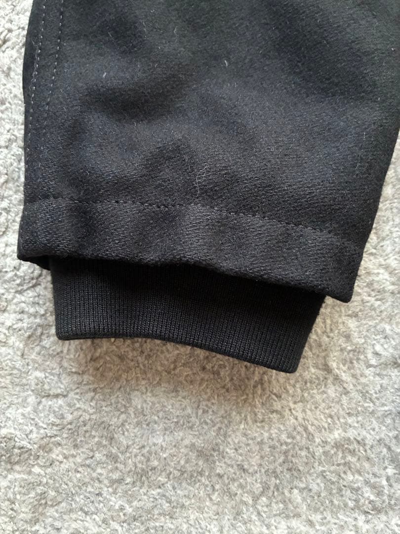 EMPORIO ARMANI 黒 フード付きウールジャケット