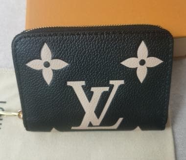 極美品 M69787 ケース財布