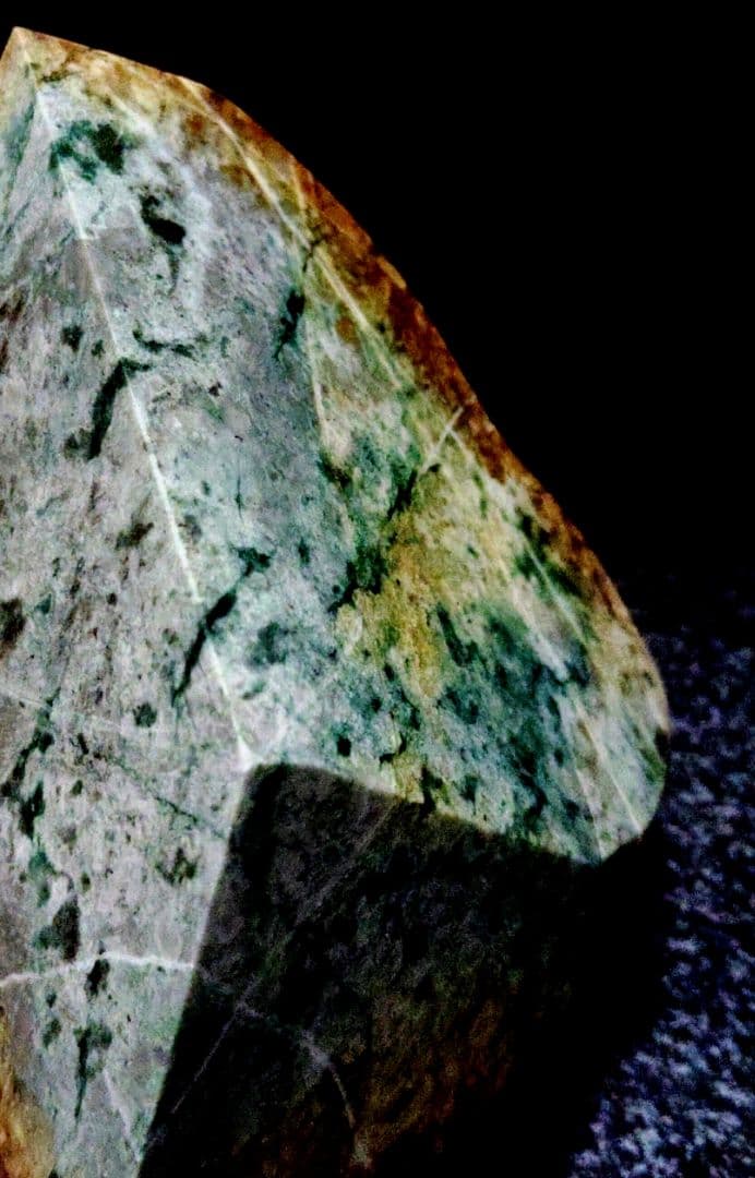 専用★翡翠原石★糸魚川硬玉【大所川・転石・ノジュール翡翠・切り出し0.8kg】