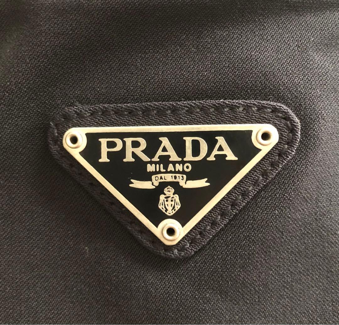 PRADA プラダ　ウェストポーチ　黒　中古
