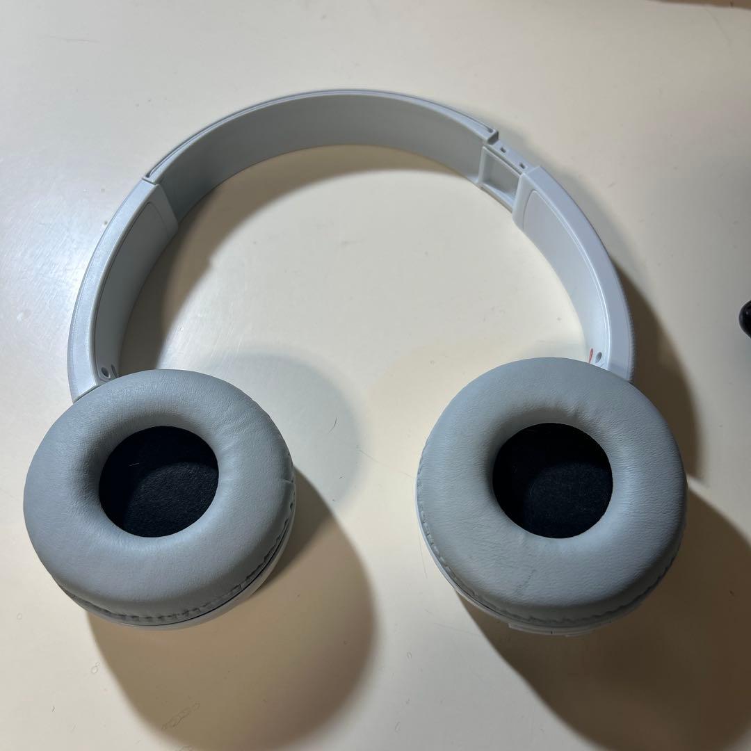 SONY ワイヤレスヘッドホン ホワイト（マイク付）