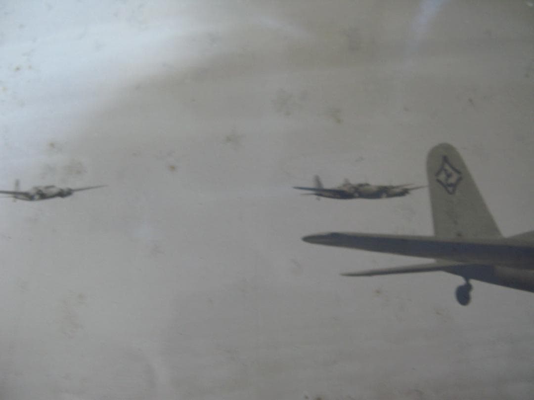 昭和天皇・皇后 両陛下の記念写真/戦闘機の生写真/古い格式ある額縁 3点セット