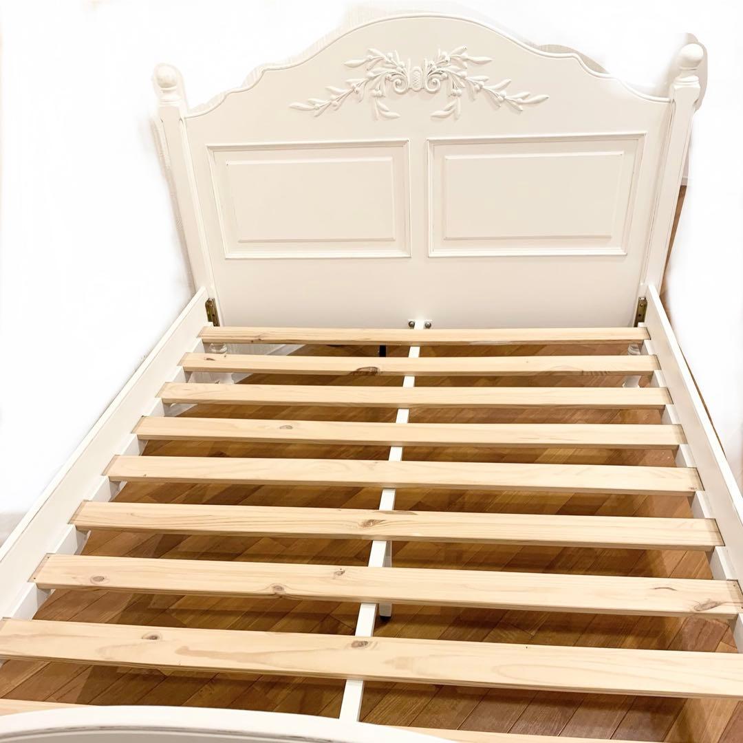 カントリーコーナー　ロマンスダブルベッド　シャビーホワイト　フレンチ家具　木製