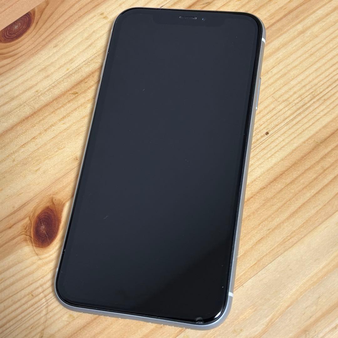 Apple iPhone XR ホワイト 本体　128G
