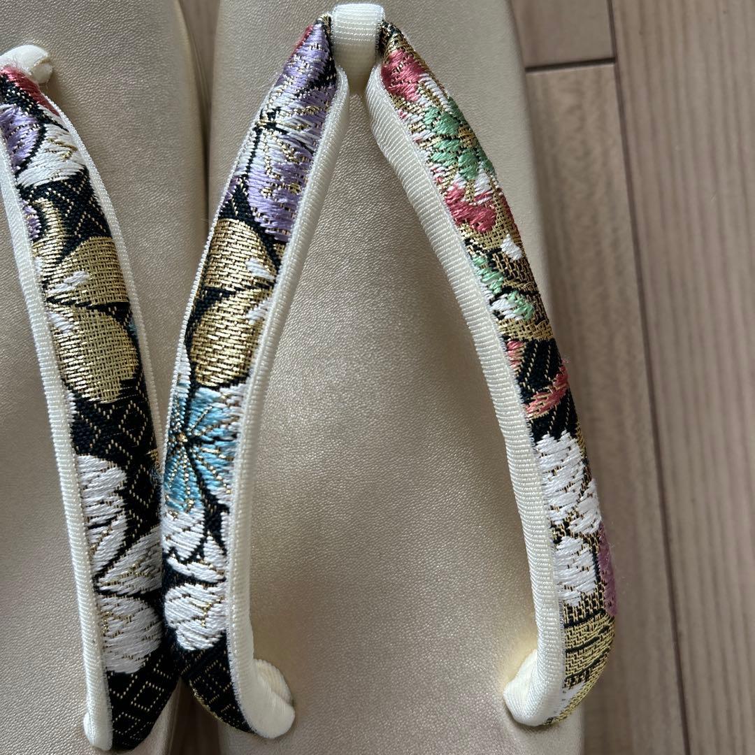 花柄刺繍の和装用バッグと草履セット