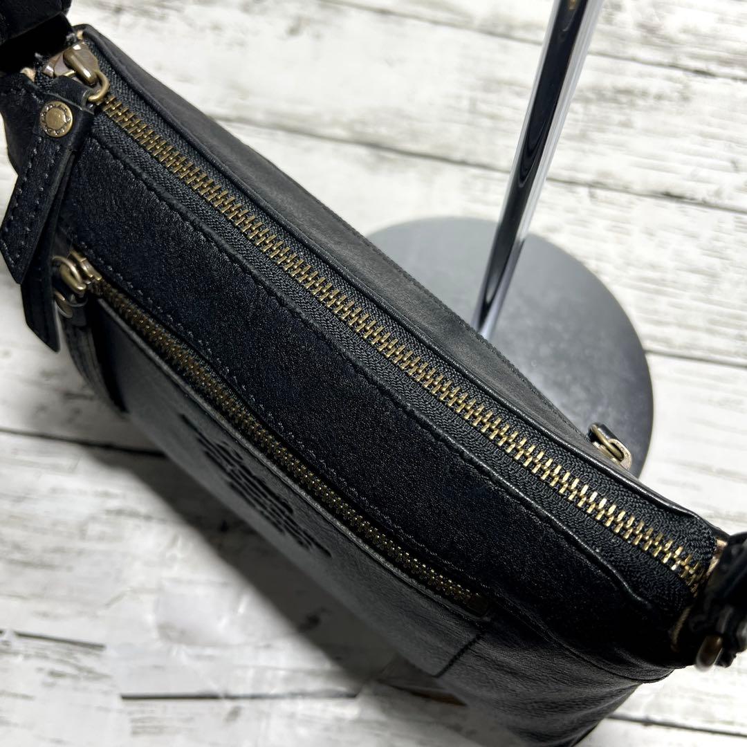 美品✨Dakota ダコタ 斜め掛けショルダーバッグ本革レザー黒ブラック肩掛け