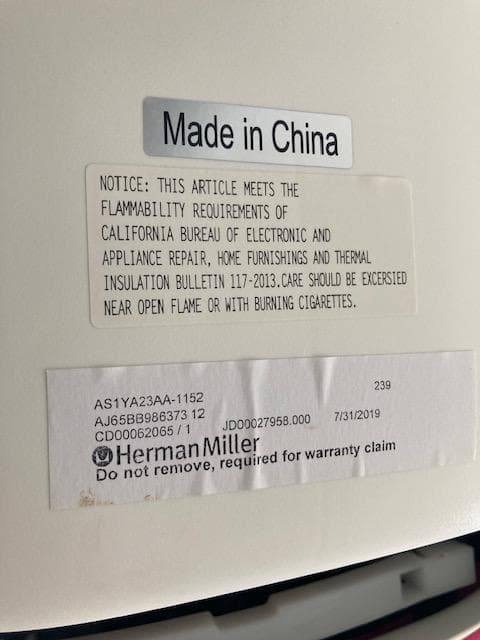 【ホワイト・ピンク】ハーマンミラー　セイルチェア