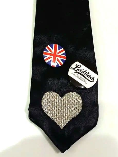 arisanaアリサナ160　4点ダブル銀ボタン卒服美品(リボンタイおまけ付き)