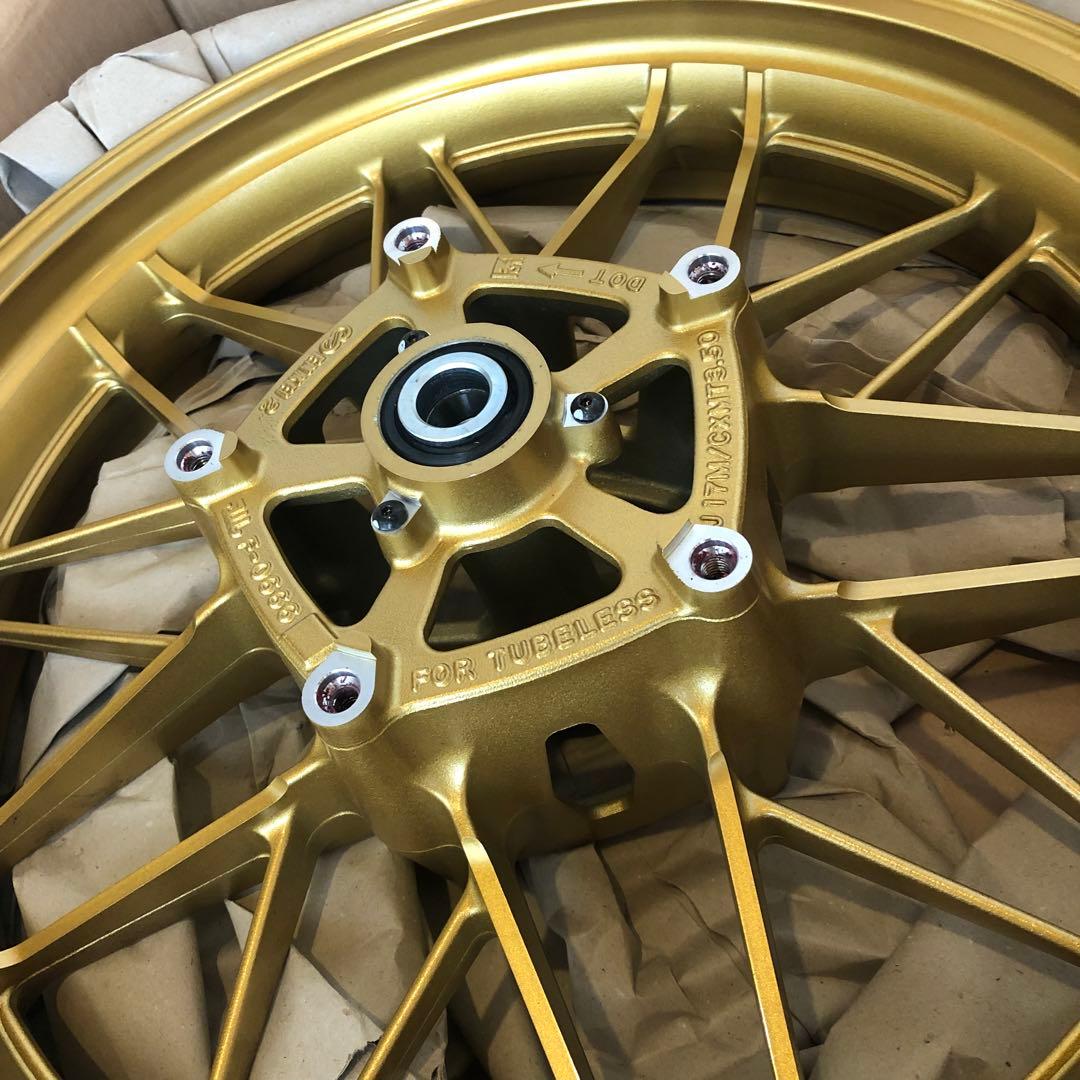 @*n様 z900rs se フロント、リア　ホイールセット　美品♪