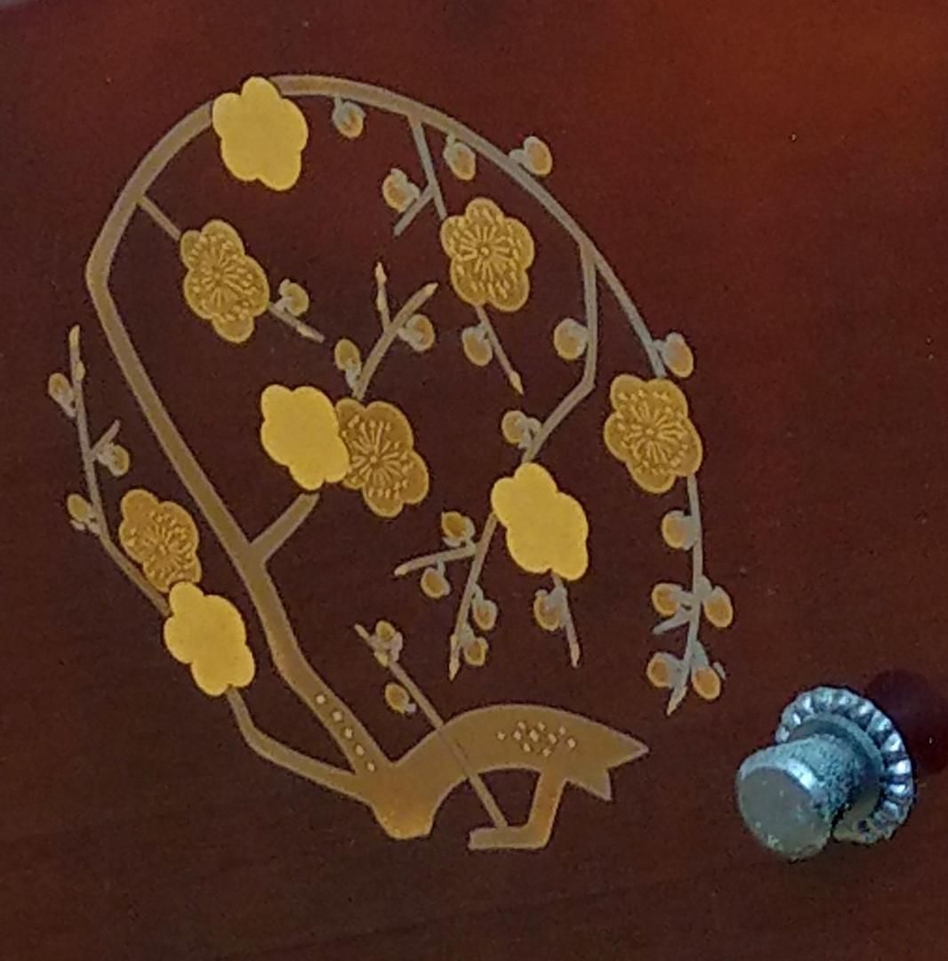 美品 輪島塗 蒔絵師 山本幸三郎作 朱漆 金彩 四季の草花蒔絵 小棚 茶道具棚物