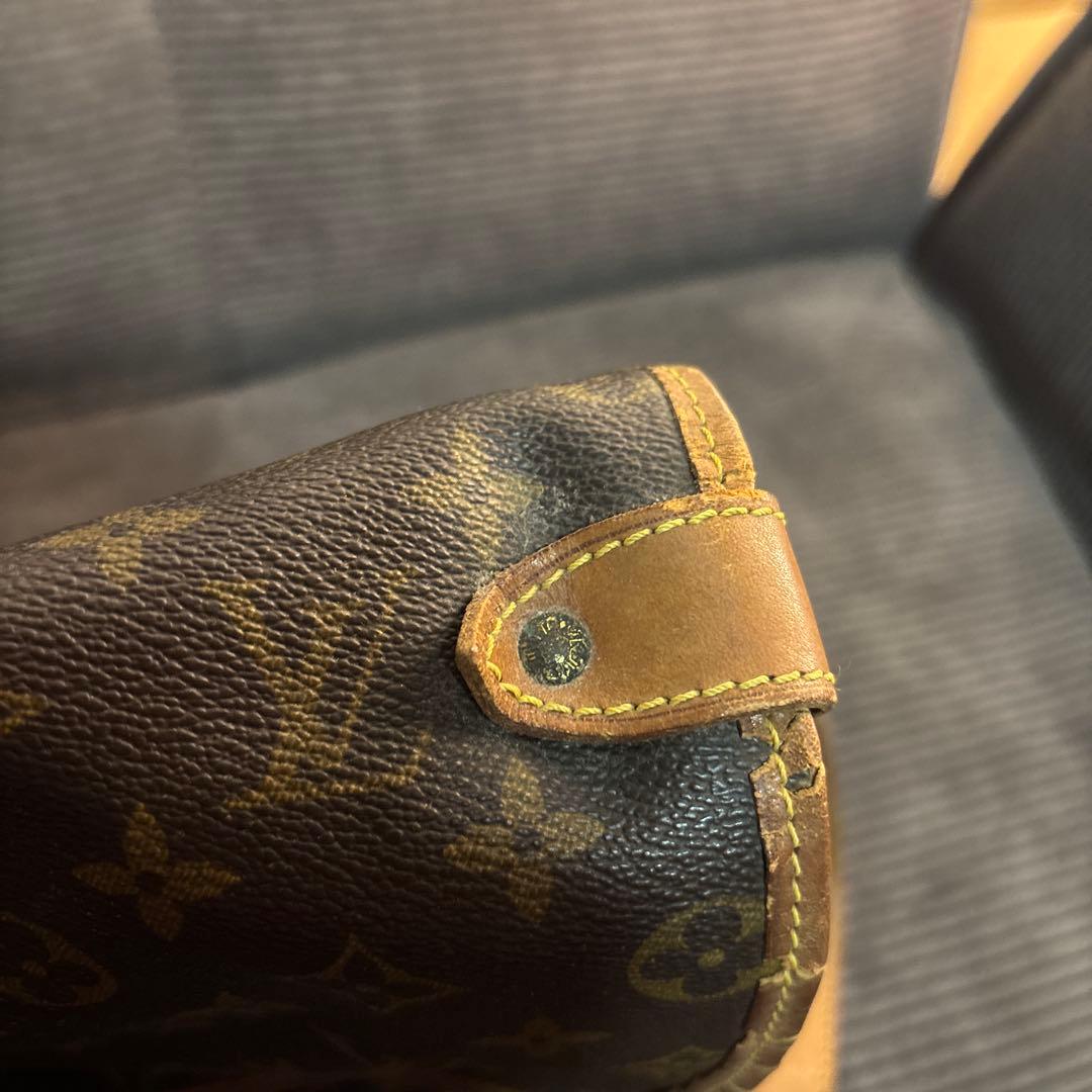 LOUIS VUITTON ソミュール 35 ショルダーバッグ モノグラム