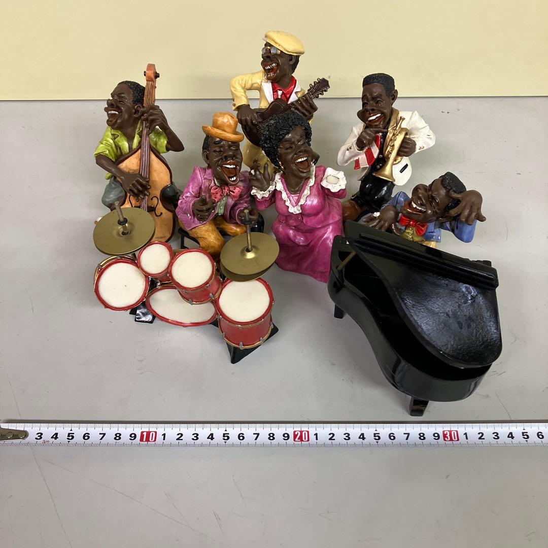 E-4 黒人ジャズバンド フィギュア 6体セット 楽器付き 置物 陽気な音楽隊