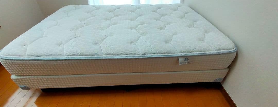 Kingsdown製 Regalia Honesty ダブルベッド