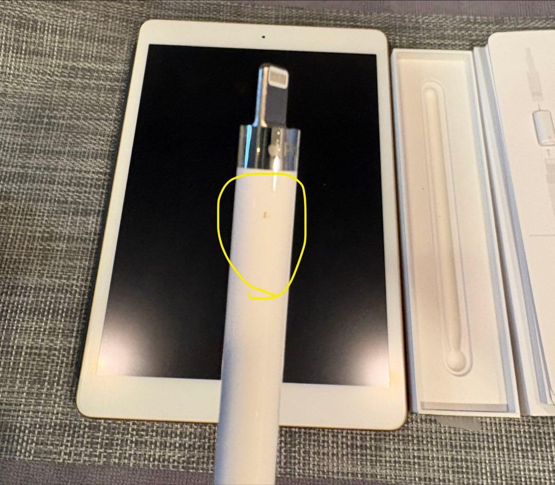 【美品】iPad 第7世代 32GB Wi-Fiモデル Apple Pencil