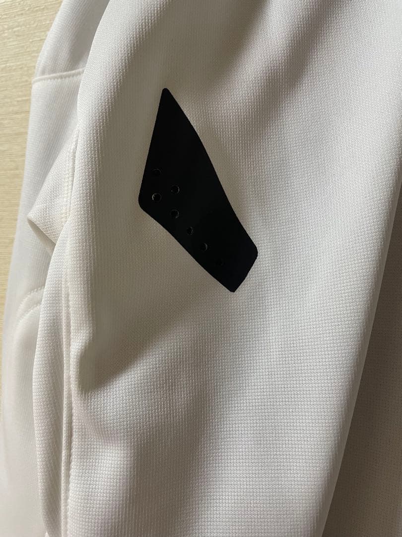 新品タグ付き⭐︎クシタニ　ベクトルジャケット　XLサイズ　ホワイト