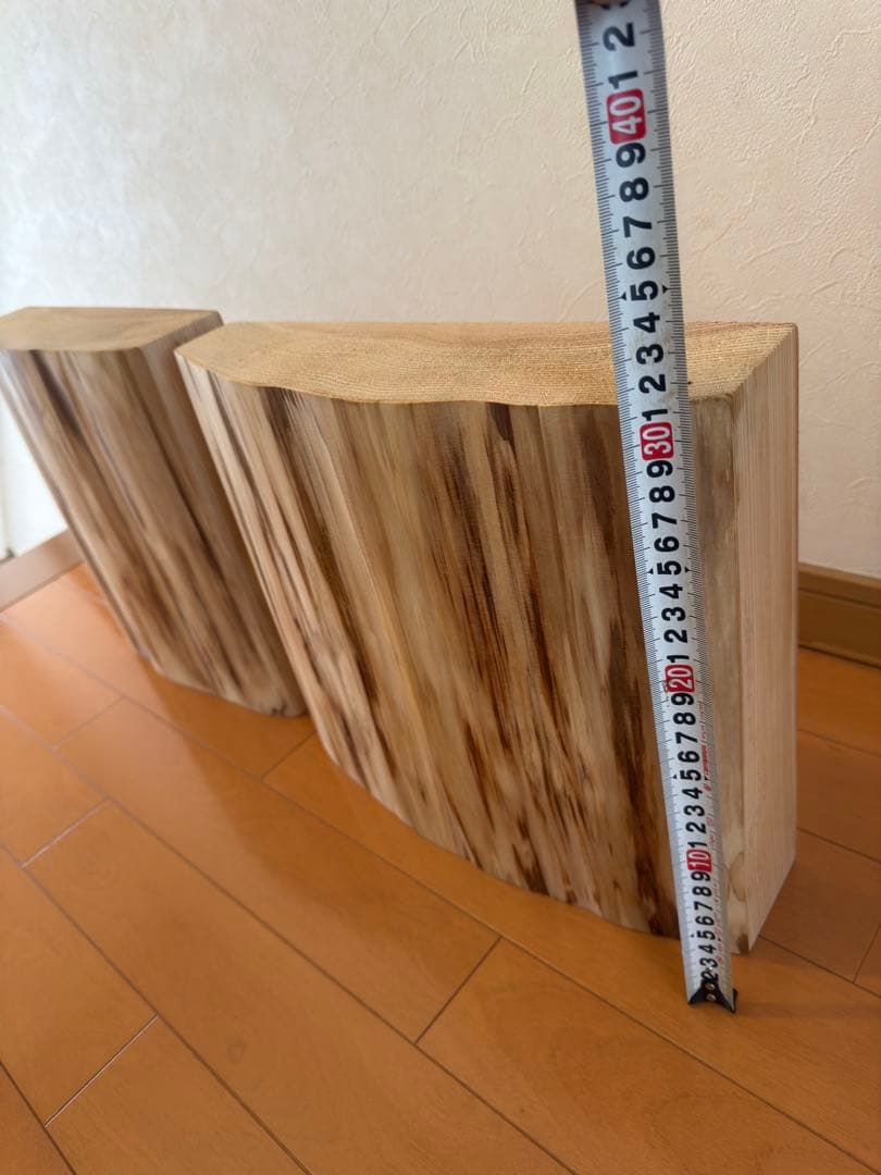 天然杉一枚板極美杢目、自然な曲線型センターテーブル 蜜蝋クリーム仕上げ‼️