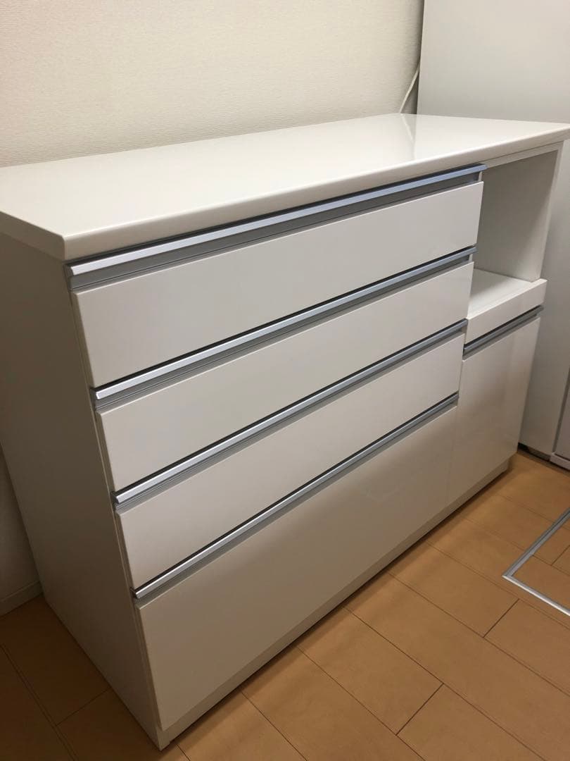 【送料込み】ニトリ　キッチンカウンター　食器棚