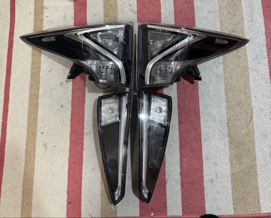 セール中 早い者勝ち ワンオフ プリウス 50 前期 流れる テールランプ