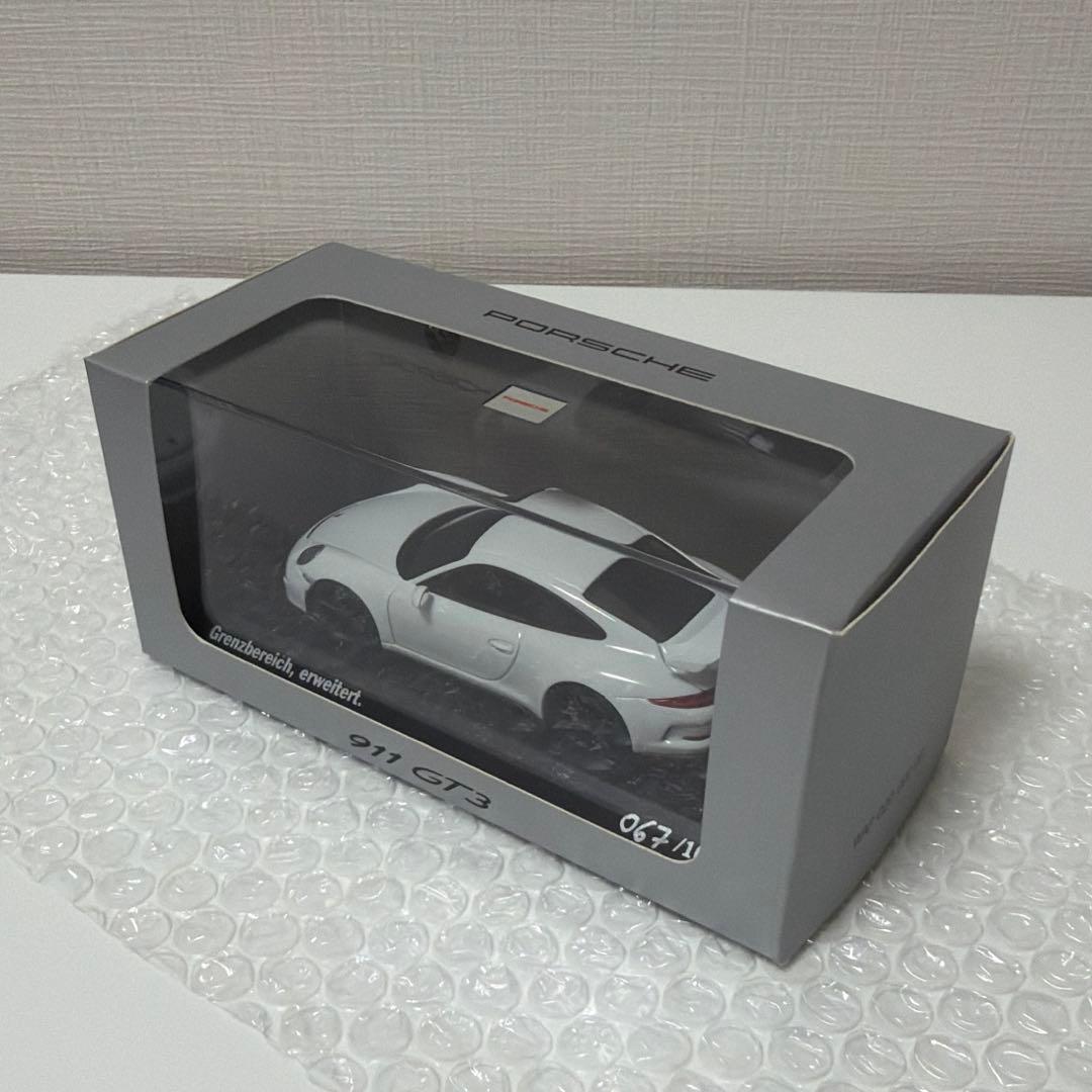 ミニカー 1/43 Porsche 911 GT3 / PMA